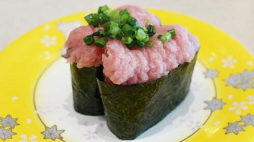 minced tuna sushi