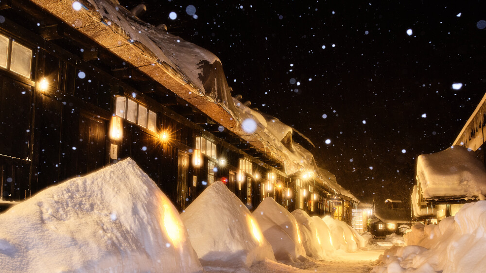 Nyuto Onsenkyo with snow in akita