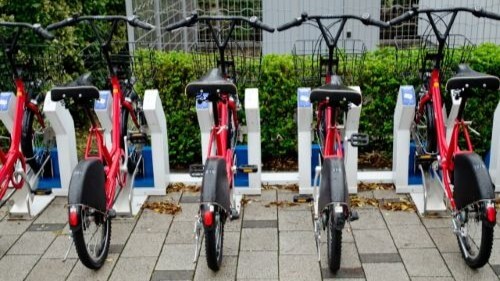 Japanese share bikes parking